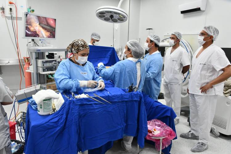 Más cirugías, menos espera y un sistema que se acerca a cada departamento