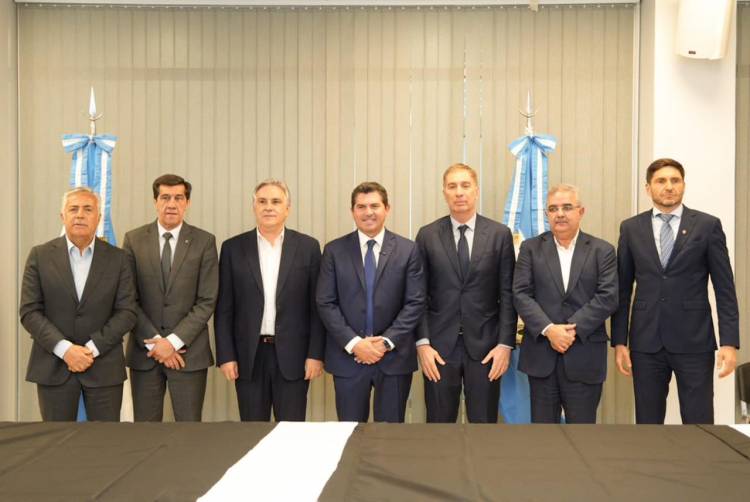 Orrego recibió a gobernadores y firmó convenios clave con Santa Fe y Mendoza para potenciarla industria y seguridad