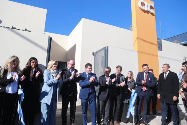 Orrego inauguró el nuevo CIC de Sierras de Marquesado y acercó más servicios esenciales a las familias de La Bebida