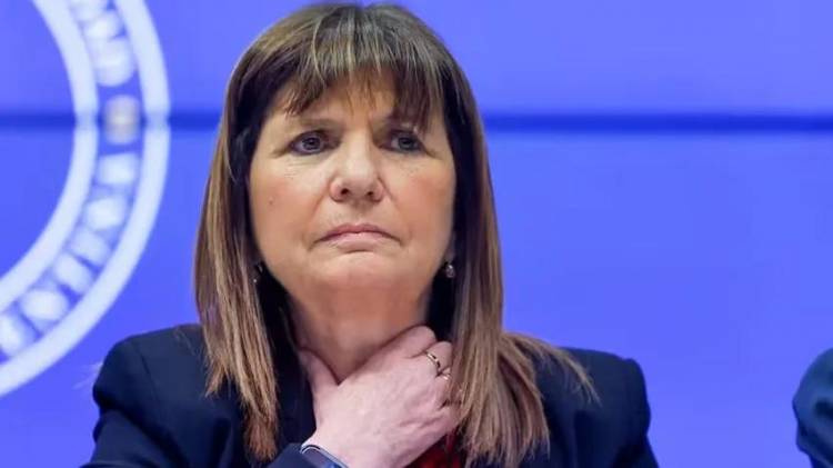 Bullrich ofreció su renuncia a Milei y complica la aprobación de pliegos en el Senado