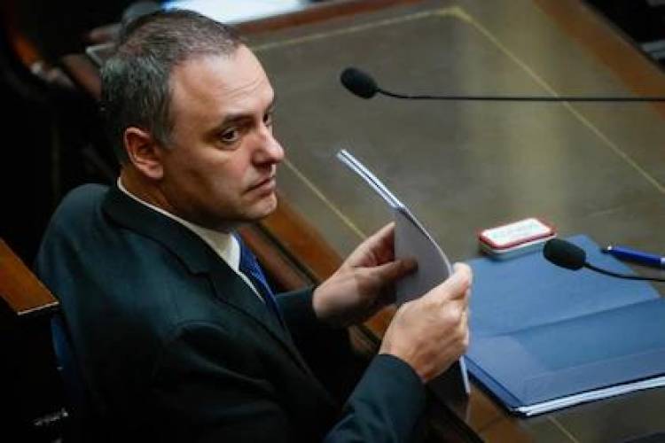 El “efecto dominó” que aceleró la caída de Adorni, el nuevo triángulo político y las batallas que se vienen adentro del Gobierno