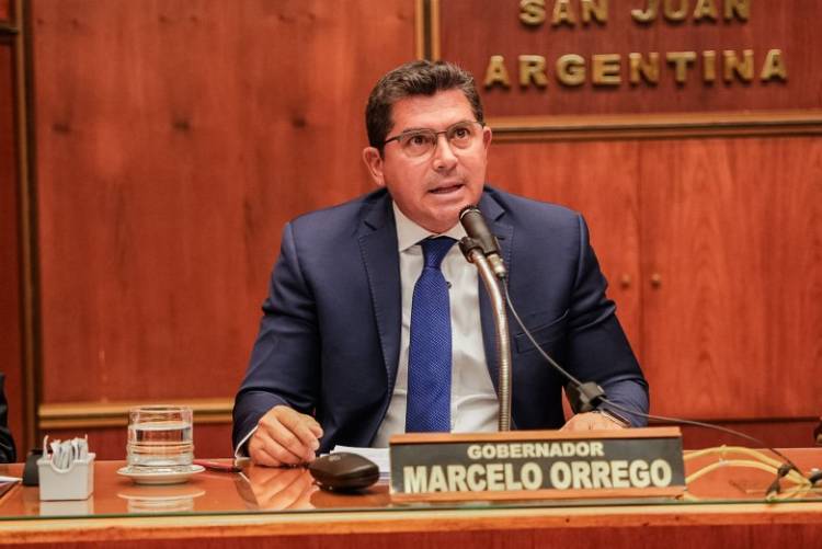 El gobernador Orrego concretó un acuerdo con Vicuña que adelanta US$250 millones para infraestructura