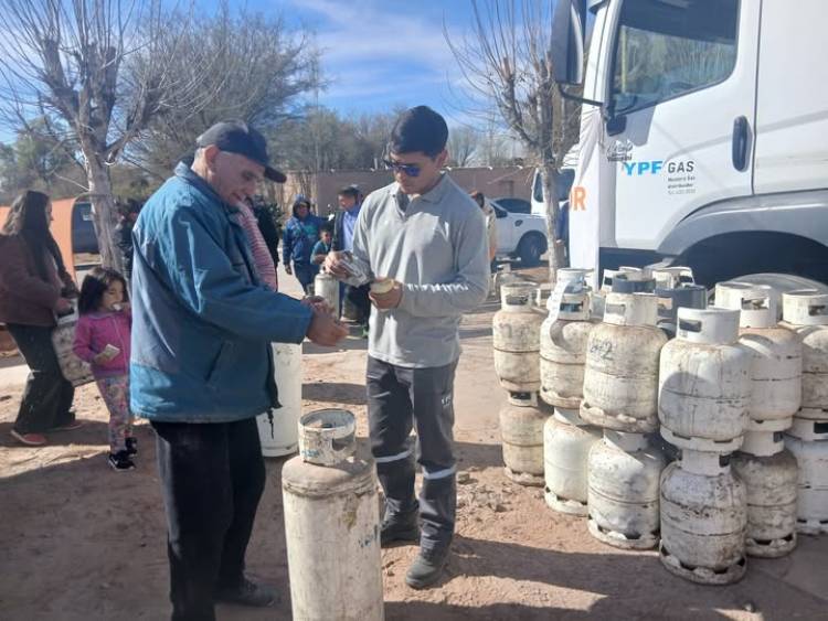 Garrafa Hogar visita Jáchal, Santa Lucía, San Martín y Pocito