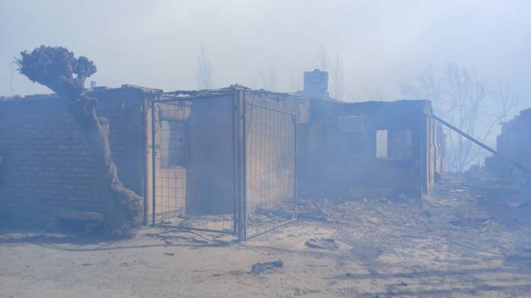 El Gobierno asiste a las familias afectadas por los incendios en Pocito
