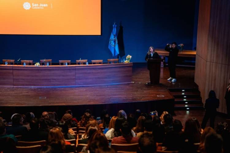 Transformar la Secundaria sumó 100 escuelas y ya llega a 200 en la provincia