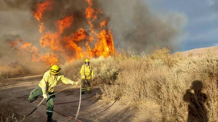 Bomberos Voluntarios de Jáchal: Charla sobre el Fenómeno Del Niño en Huaco
