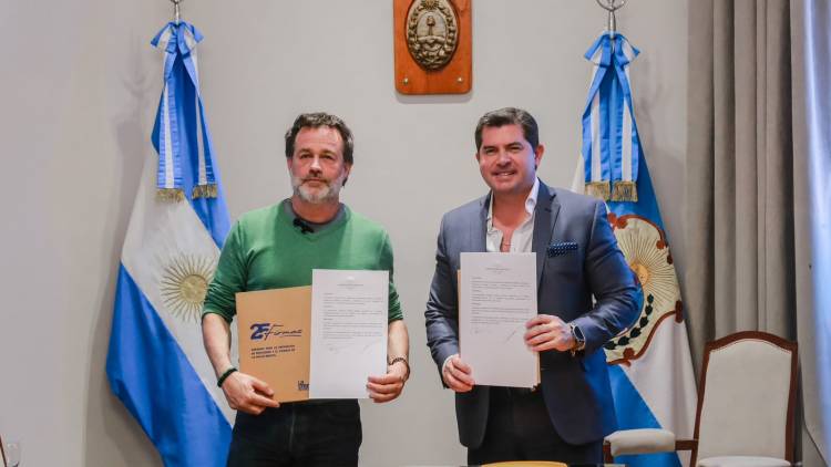 Orrego firmó un compromiso con una importante ONG en la que ratifica la lucha contra los consumos problemáticos en San Juan