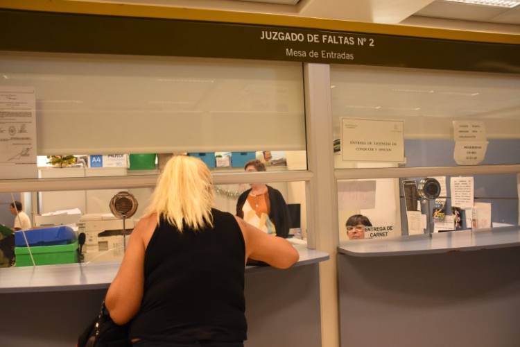 El Ministerio de Gobierno informa sobre las contravenciones por arrojar residuos en sitios no habilitados